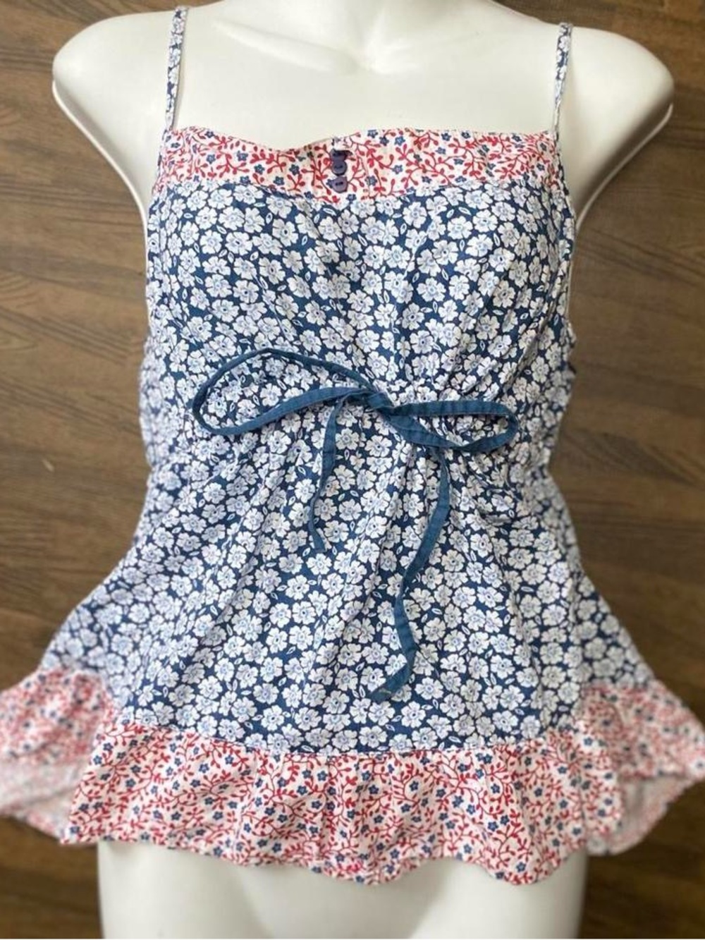 La Vie En Rose Blue and Pink Floral Spaghetti Strap Camisole - Picture 2 of 3